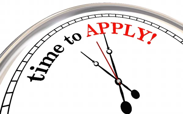 A clock that reads "Time to Apply!"